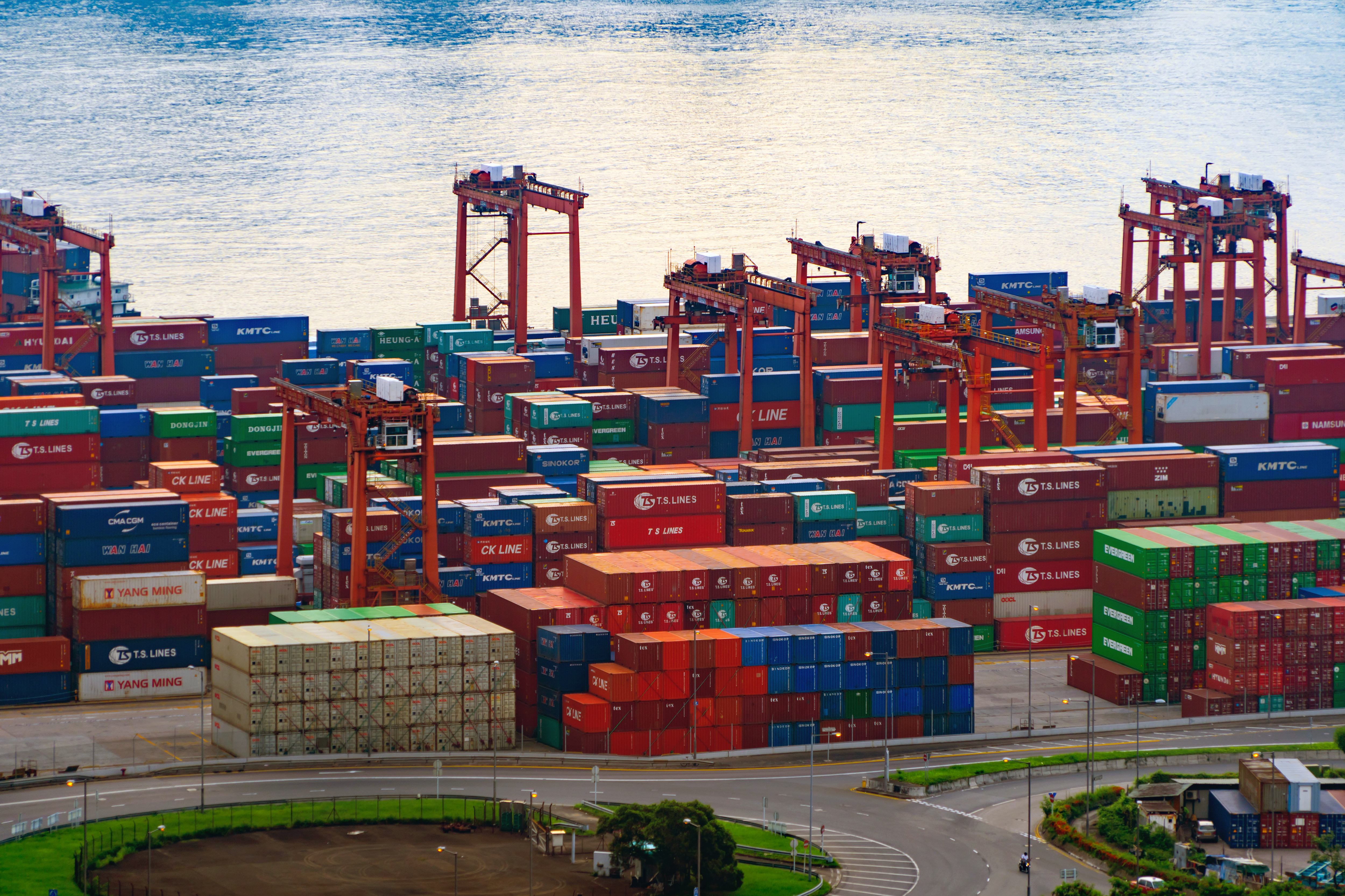 LOGISTICS/INTERNATIONAL TRADE