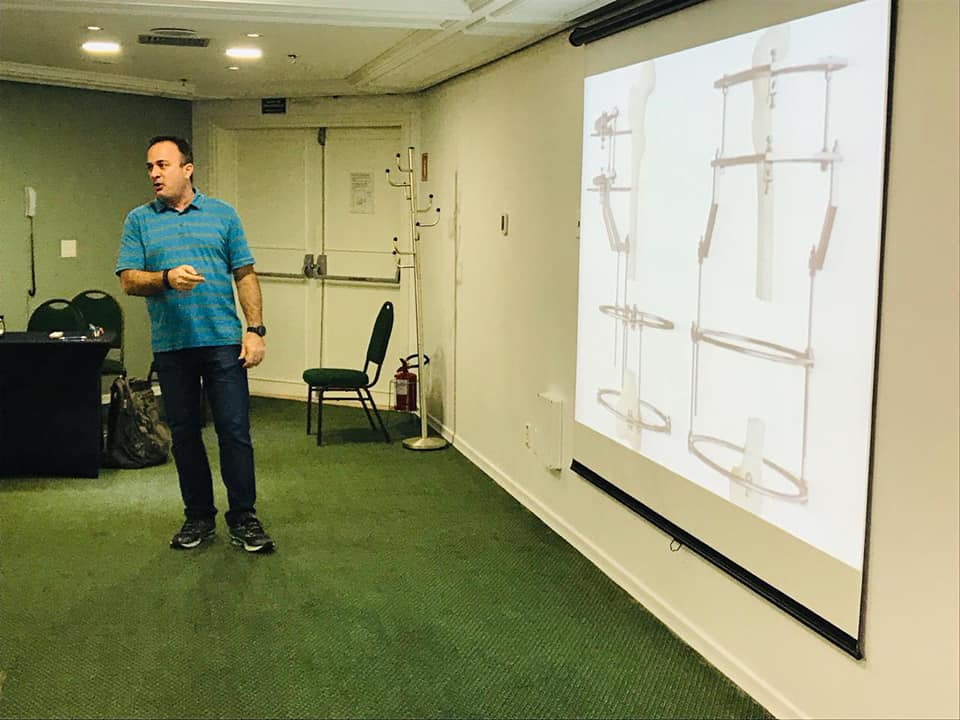 Curso Teórico e Prático de correção das deformidades esqueléticas com fixador externo hexapodalico
